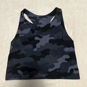 Women’s champion halter black camo workout top, size extra small never worn